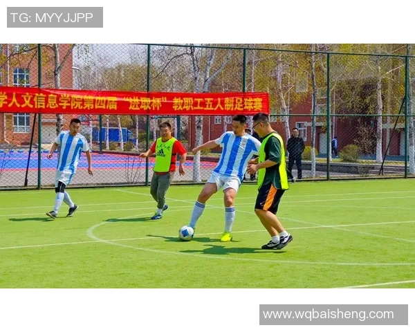 足球明星欢呼瞬间高清回顾展现激情与荣耀的完美时刻 足球明星欢呼瞬间高清回顾展现激情与荣耀的完美时刻